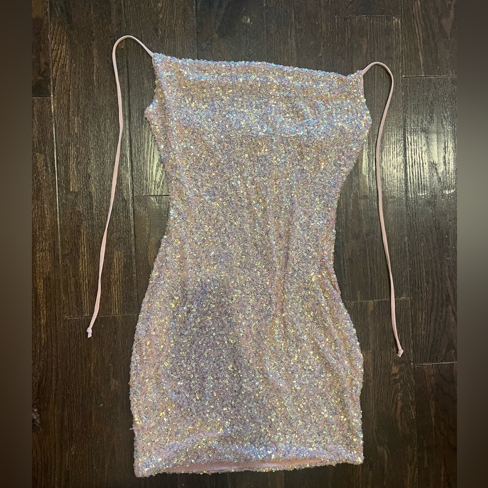 very sparkly dress. good for a school dance.